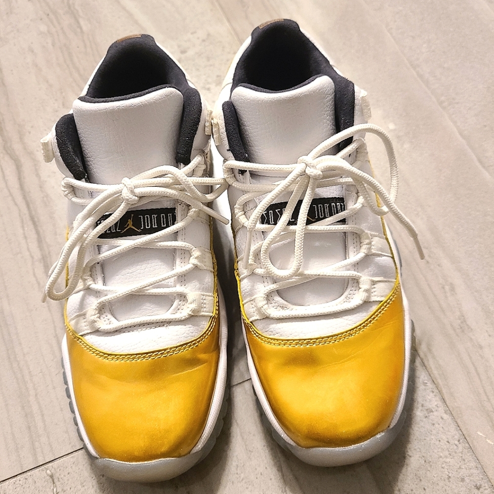 Air Jordon 11 Retro Low Closing Ceremony